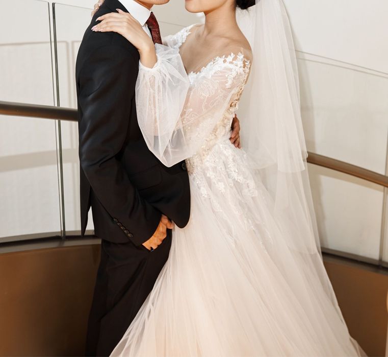 Шикарное свадебное платье