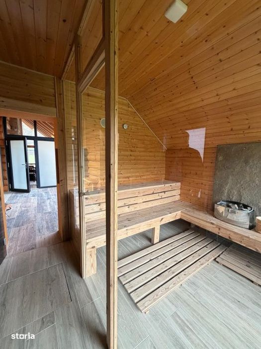 Cabana exclusivista din lemn rotund, 5500mp teren, Sucevita