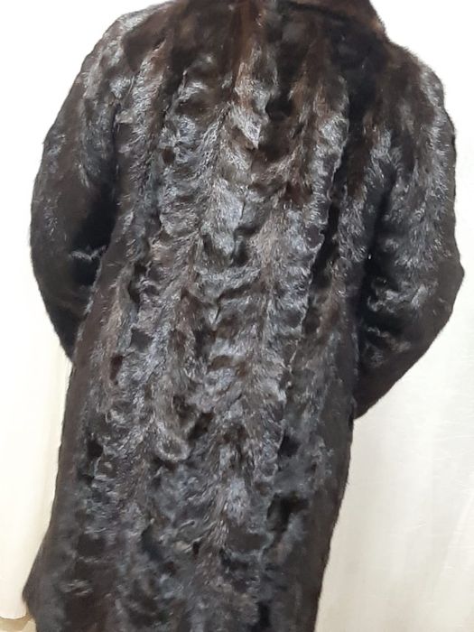 Продам норковую шубу.