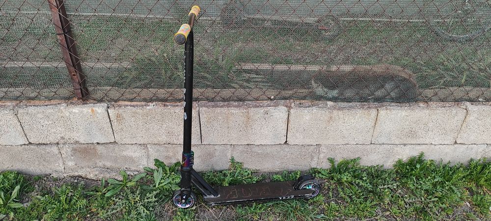 Продается трюковой самокат для детей и подростков