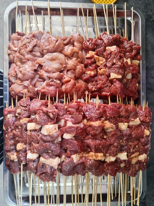 Катлет для Бургеров, колбаски барбекю. Шашлыки на шпажка. Чоп шашлий.