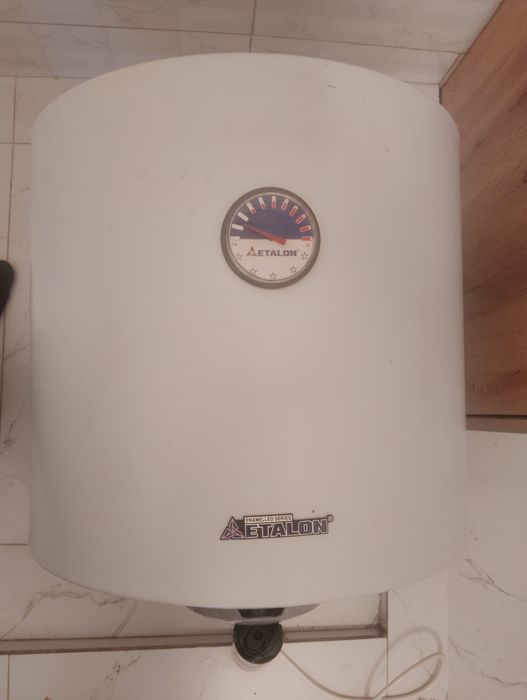 Продам водонагреватель