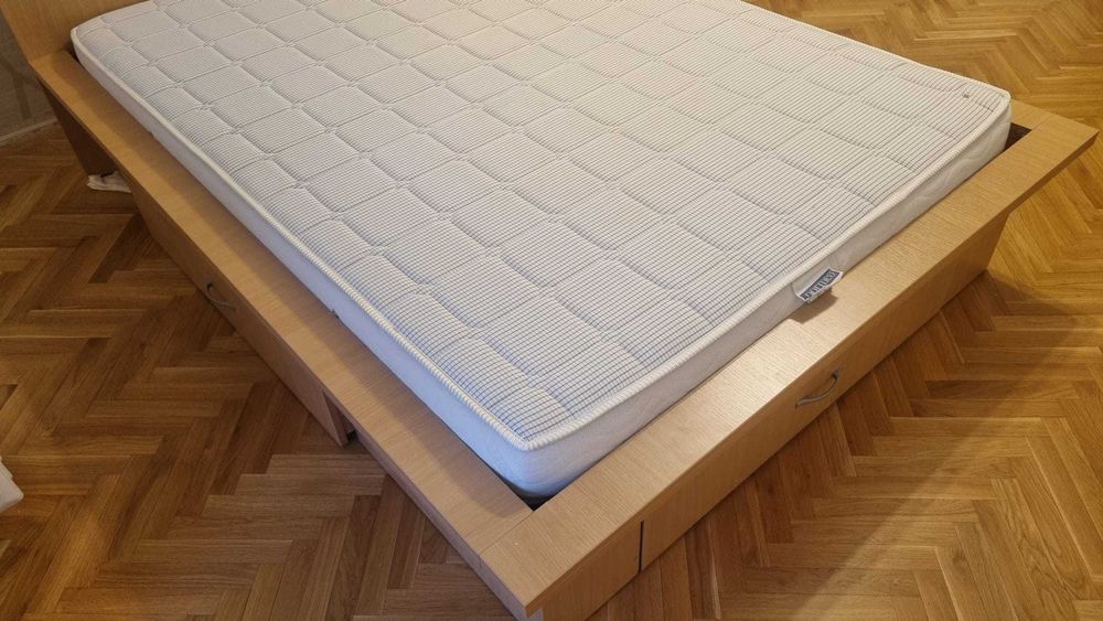 Pat dormitor dimensiune 1400X1900