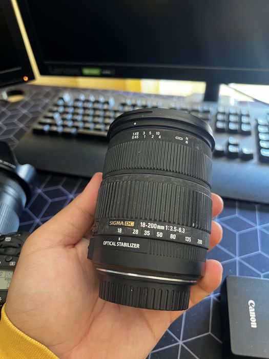 Pachet Fotografie Canon EOS 80d + obiective + flash + card + baterii