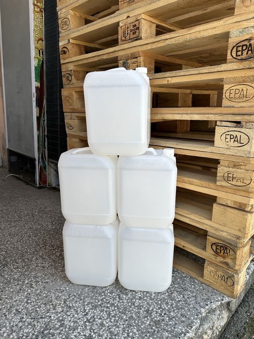 Пластмасови Туби 5л 10л 25л