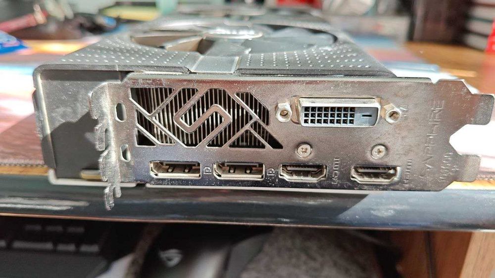 Placa video Sapphire Nitro RX 570 8 Gb