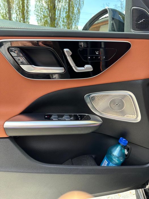 Mercedes Benz C300.