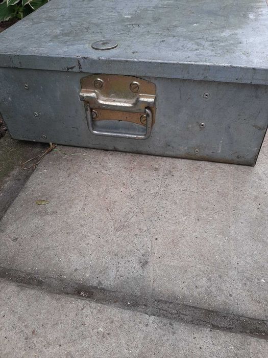 Метална кутия за инструменти