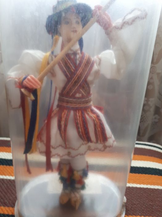 Păpușa artizanala