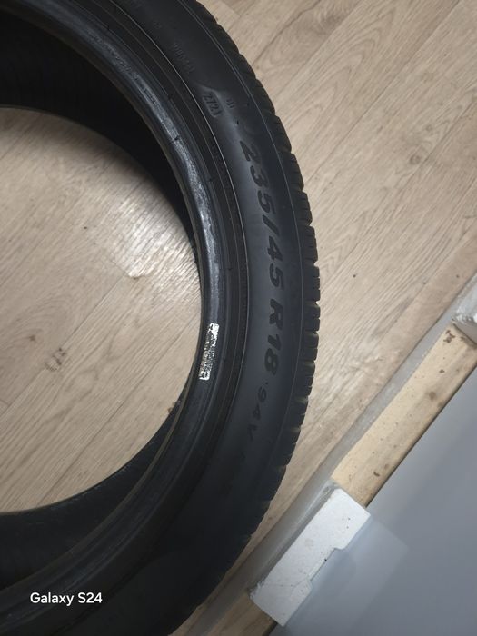 Продам летние шины R18 Pirelli