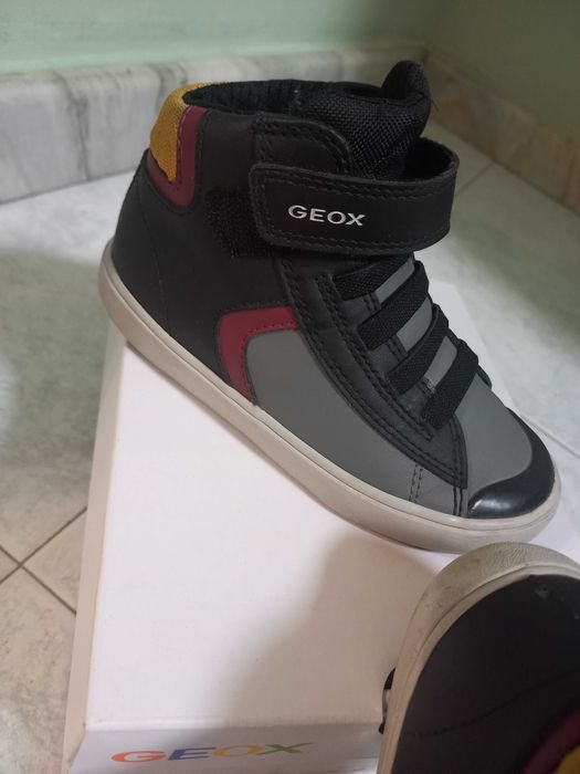 2 чифта сникърси Geox - 26 номер