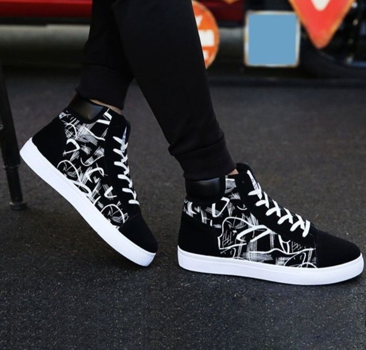 Продам стильные кеды