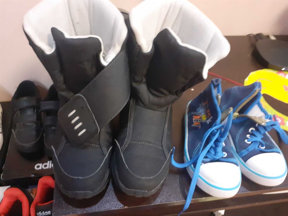 Детски обувки/маратонки/джапанки/сандали