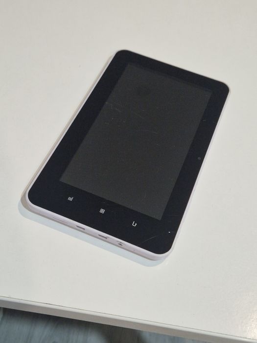 Tableta  de 7 inch .