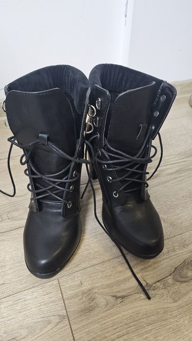 Ghete de damă mărimea 39