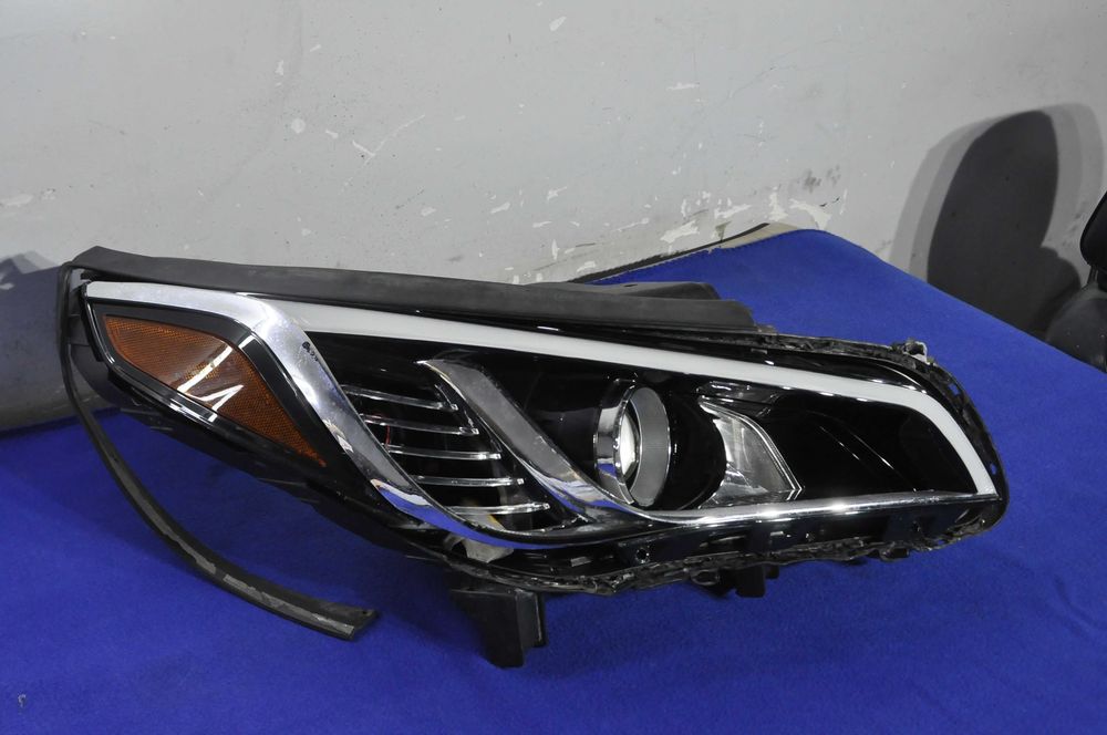 Фара Hyundai Sonata 2014