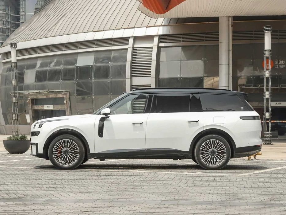 25% тулов билан  LYNK & CO автокредитга сотилади