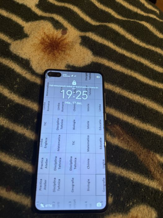 Vand huawei p40,stare foarte buna