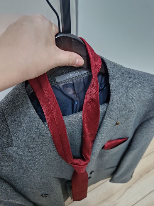 Продам мужской костюм