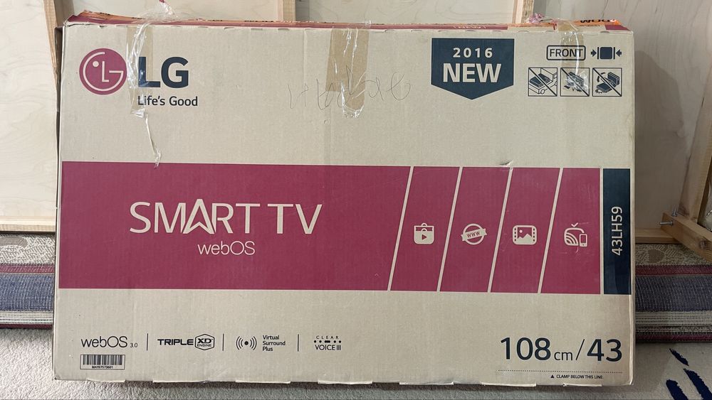 Телевизор LG Smart TV b/y