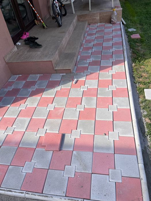 Pavaj, pavele, pavaje pentru gradina si piscina. Montaj, transport