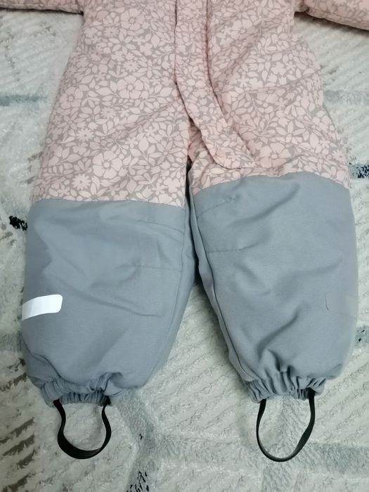 Для девочек, на 2-3 годика. Размер 92