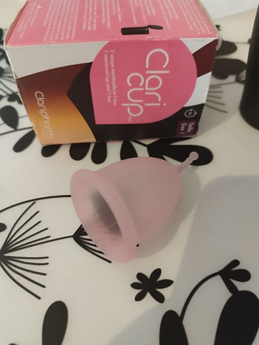 Cupa menstruala nouă Meluna Facelle
