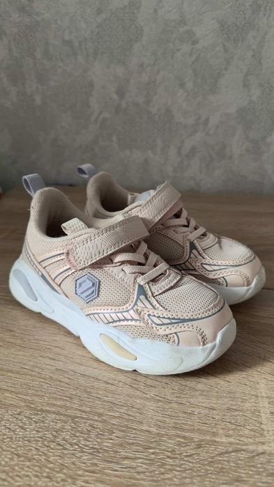 Обувь разная в отличном состоянии