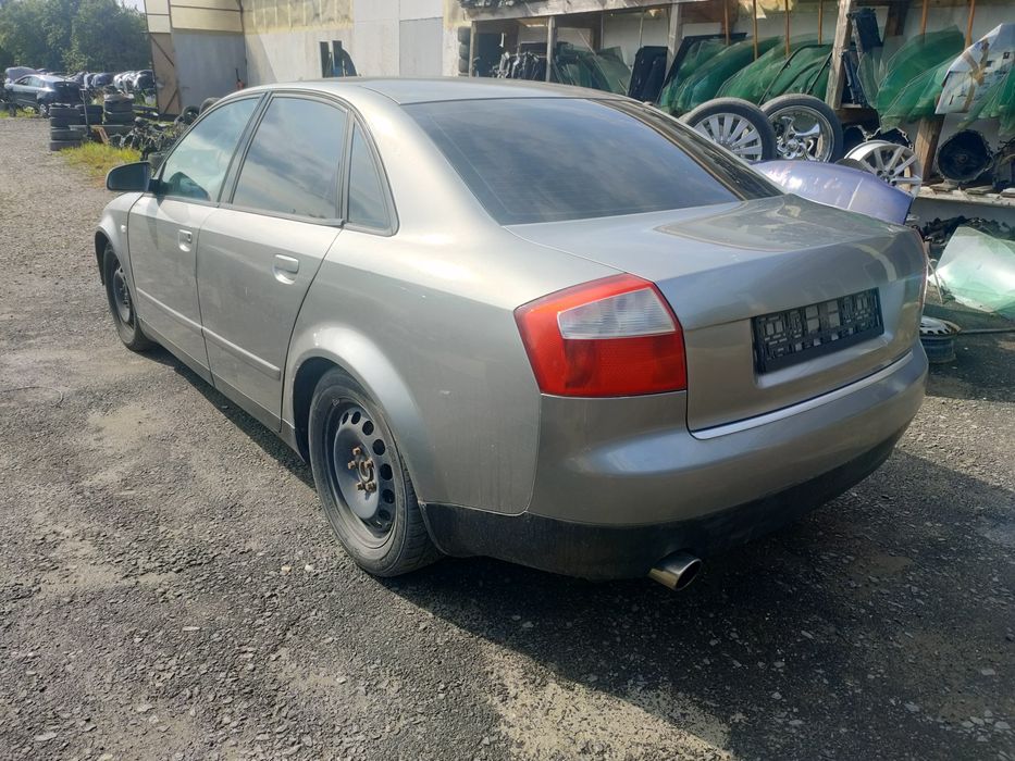 Piese capota ușa faruri oglinda macara stop portbagaj aripa audi A4 b6