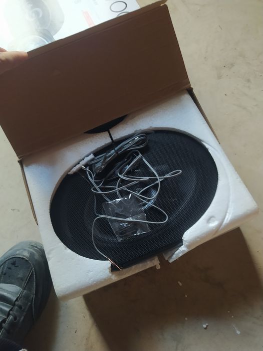 Kenwood 1800 w  narxini kilishiladi