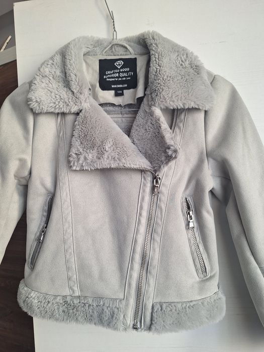 Blăniță gri marca C&A  128 cm