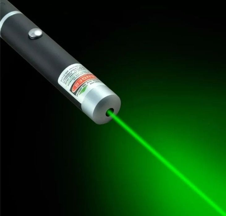 Descriere completă – Pointer Laser Verde cu baterii incluse