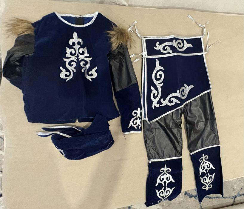 Костюм национальный