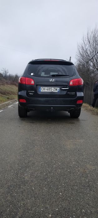 Vând Hyundai Santafe