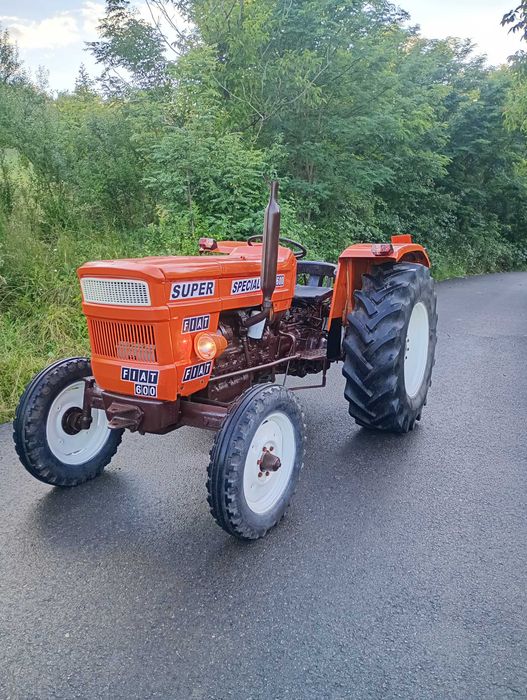 Tractoare de vânzare