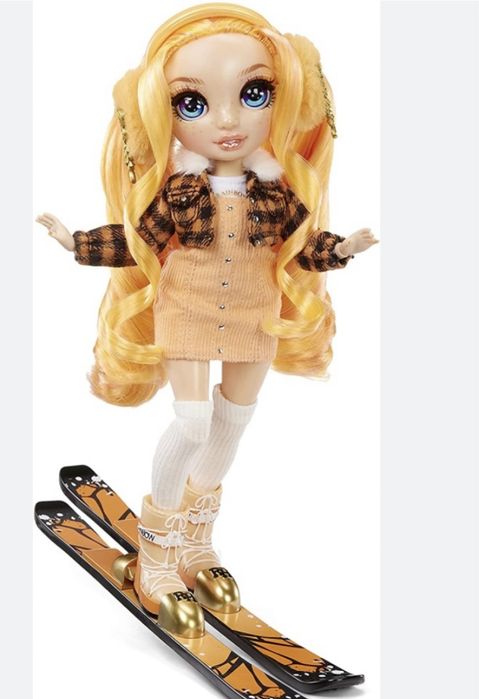 Куколка с аксессуарами