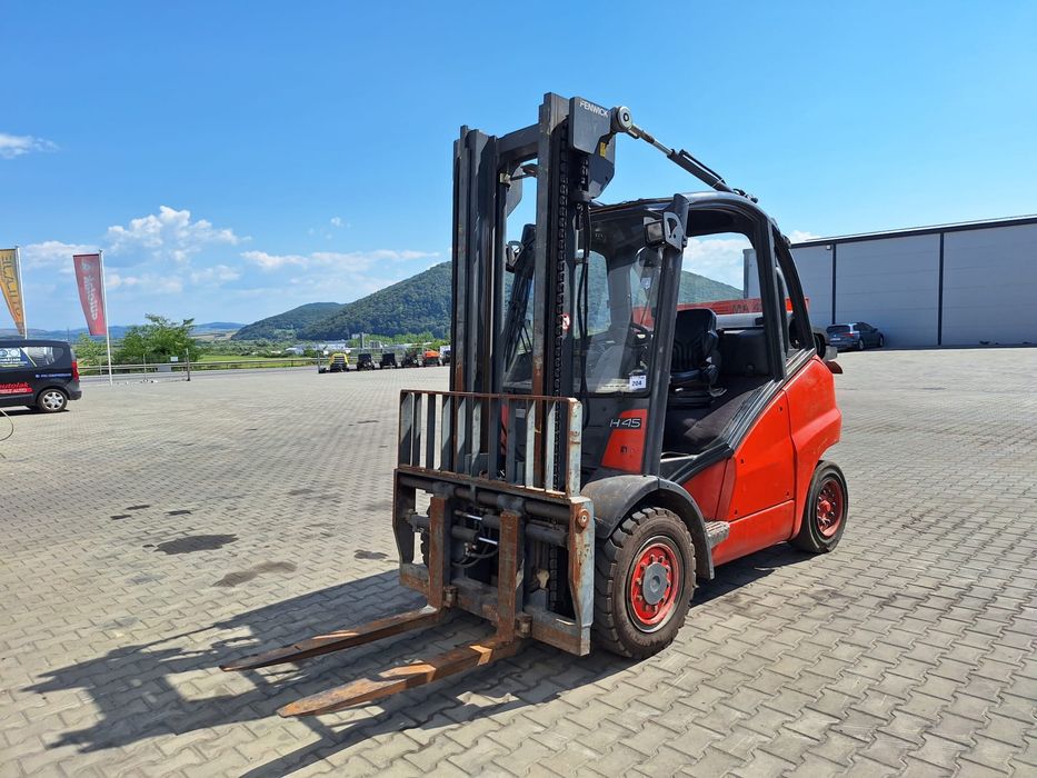 Vand stivuitor gaz Linde 4,5 tone