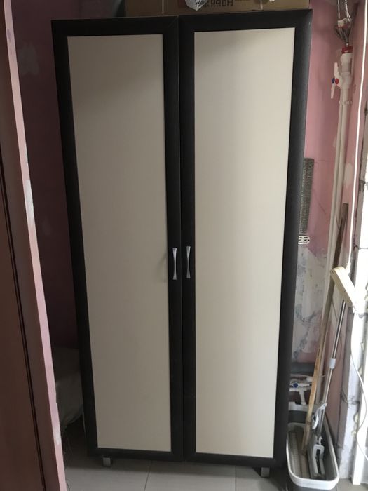 Продам хороший шкаф