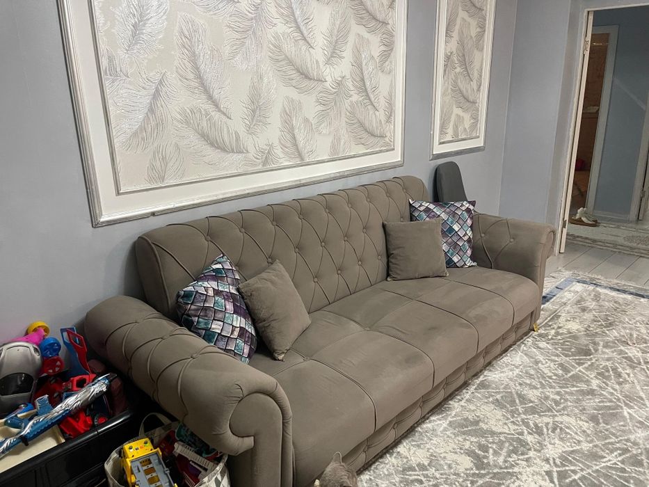 Диван бу в хорошем состоянии.