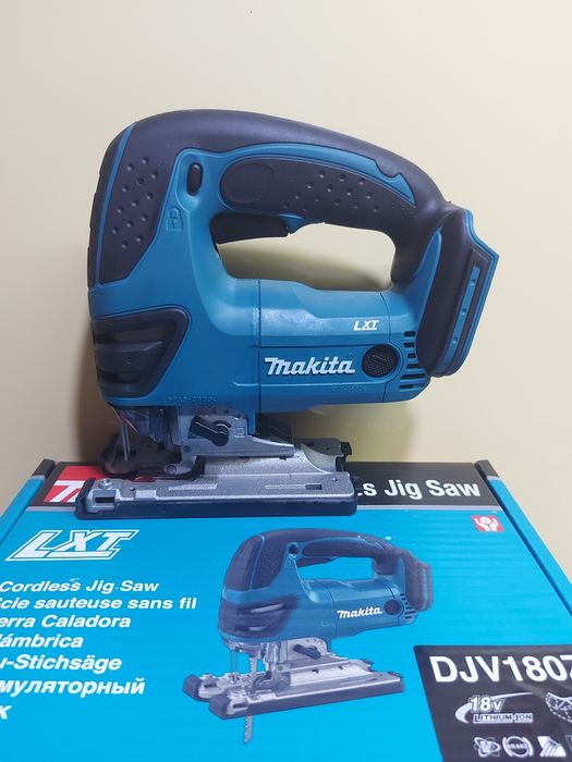 Нов акумулаторен прободен трион Makita DJV180
