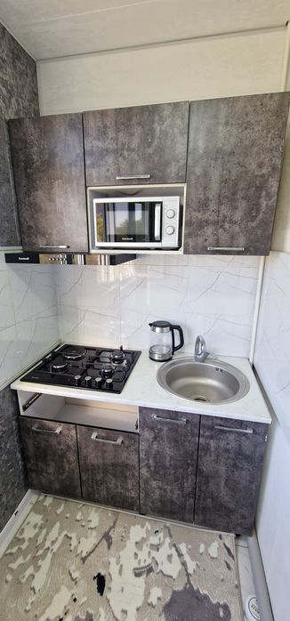 TTZ - 2 da 4 etaj 2 xonali  kvartira ijaraga beriladi.