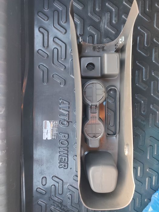 Продам штатный могнитолу