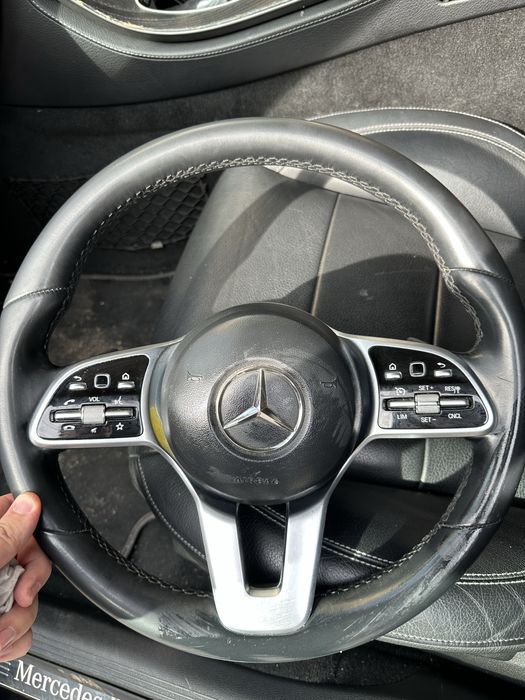 Волан Мерцедес w213