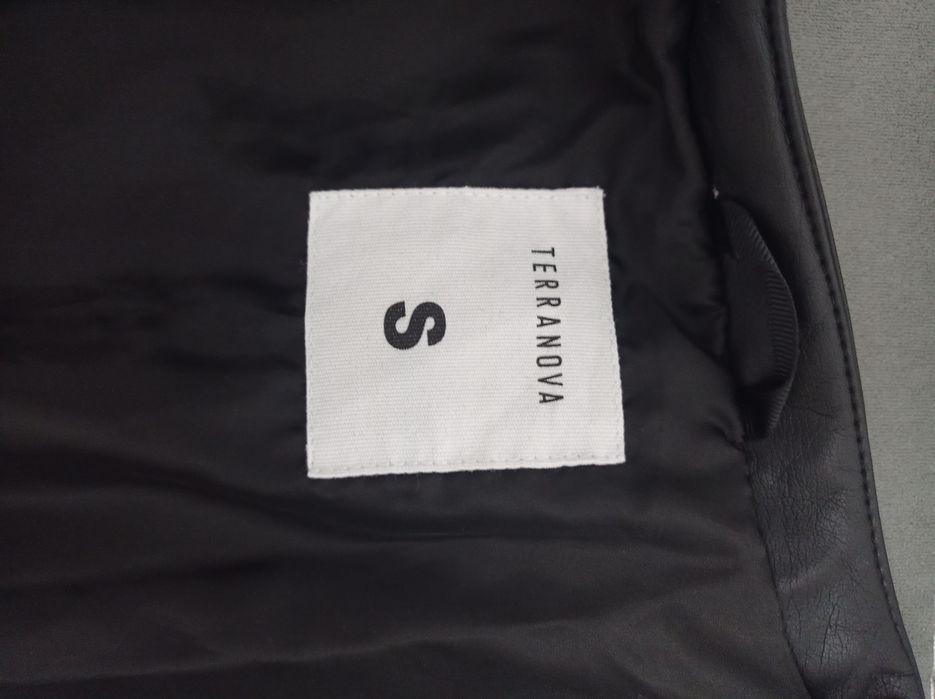 Дамско кожено яке