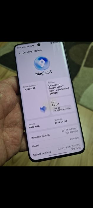 Honor 90..  256Gb 8Gb dualsim 5000mah 66W 200 megapixeli