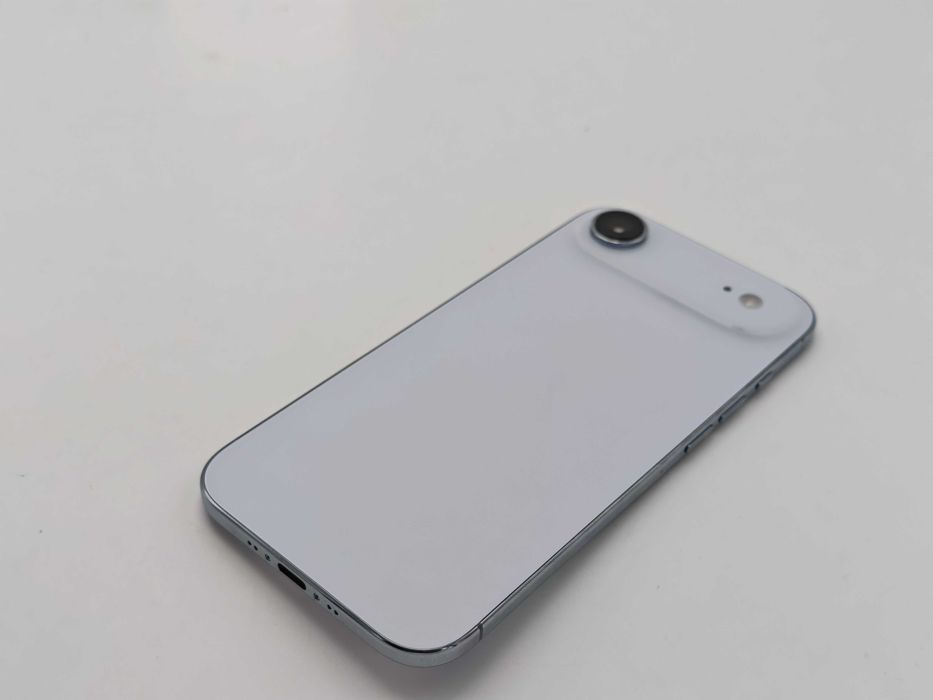 iPhone Air White 256GB Neverlocked 100% Bateria Stare Excelenta Garantie 22 mai 2027