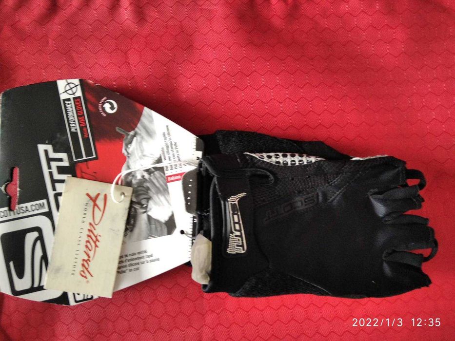 Продавам ръкавици за колоездене SCOTT  PERFORMANCE- М