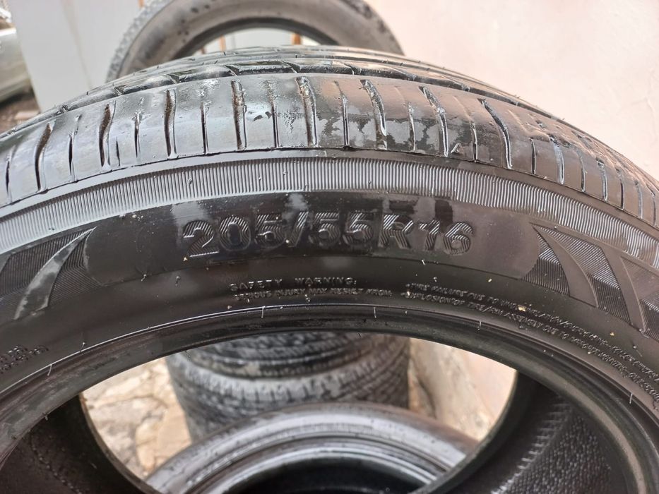Продам 2 комплекта резины