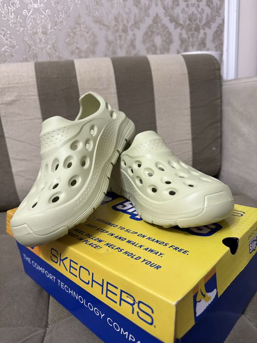 Оригинал кроксы от бренда SKECHERS USA