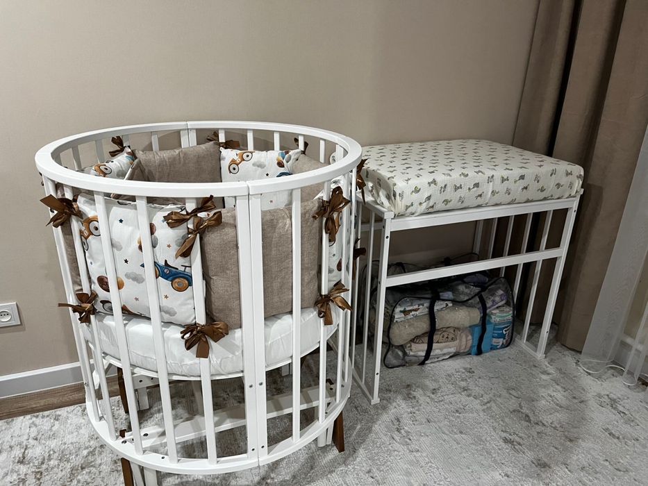 Детская кроватка